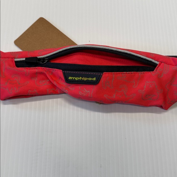 Amphipod Refelctive Cats Stretchy Waist Belt New!! - Picture 3 of 7